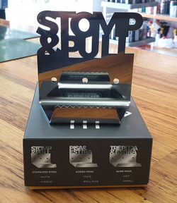 Abre Puertas Con El Pie "Stomp & Pull" Inox Espejo