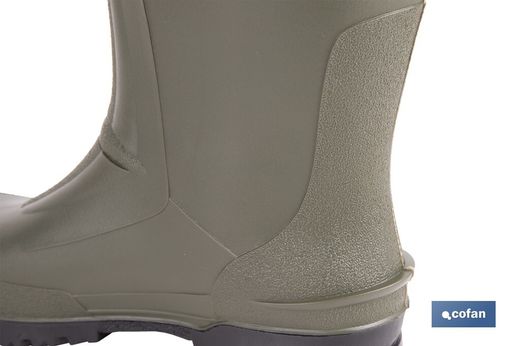 Bota de Agua | Alta | Fabricada PVC | Color Verde | Recubrimiento Interior de Punto. Modelo Ruidera