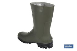 Bota de Agua | Media Caña | Fabricada PVC | Color Verde | Suela Antideslizante. Modelo Covadonga