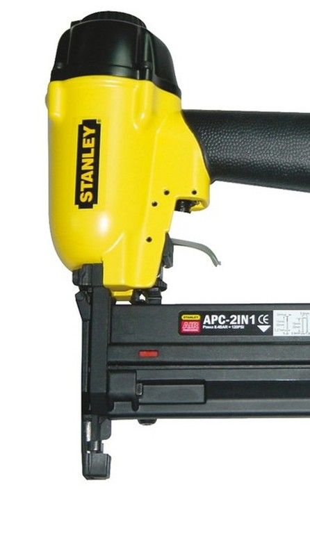 Clavadora neumática STANLEY APC-2IN1 Incluye estuche de transporte. Ref. 5640H27