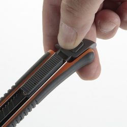 Cutter De Cuchilla Fragmentable De 9 Mm Con Guía Métalica ALYCO ORANGE, Referencia 170812