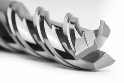 Fresa Frontal 3 labios de Metal Duro Grano Uf, helice 45º para Aluminio Pulido Espejo, Referencia 9437