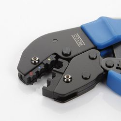 Juego de prensaterminales con 7 cabezas intercambiables, llave allen y tornillos de recambio Alyco Referencia 108352