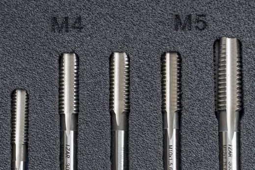 Juego de Machos y Cojinetes de Roscar a Mano, Rosca Metrica de M-3 a M-12, Referencia 3406
