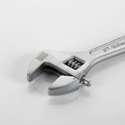 Llave Ajustable Moleta Central ALYCO ORANGE, Referencia 170655 a 170675