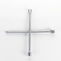 Llave En Cruz Soldada Para Ruedas De Bocas 24-27-32 Milimetros + 3/4" ALYCO, Referencia 191499