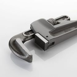 Llave Stillson De Aluminio Reforzada Para Tubos ALYCO, Referencia 111410 de 10", Referencia 111412 de 12", Referencia 111414 de 14", Referencia 111418 de 18", Referencia 111424 de 24" y Referencia 111436 de 36"