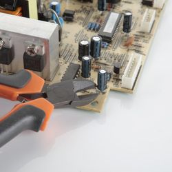 Minialicate De Precisión Teflonado De Corte Diagonal ALYCO ORANGE, Referencia 170504