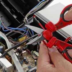 Tijera Para Electricista Aislada Vde 165 Milimetros. Referencia 108315